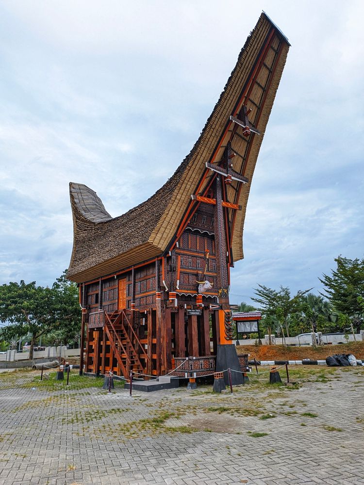 Nama Rumah Adat Toraja