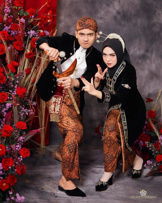 Prewedding Adat Jawa Hijab Kocak