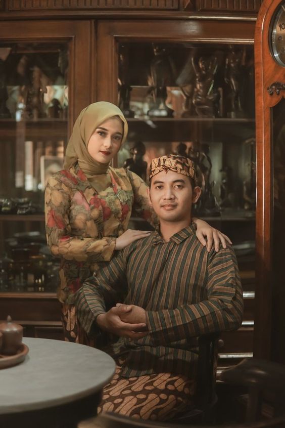 Prewedding Adat Jawa Hijab Sederhana