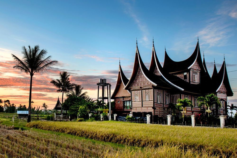 Rumah Adat Sumatera Barat