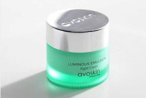 Produk Avoskin yang Cocok untuk Wanita umur 40 Tahun ke Atas - Avoskin Luminous Emulsion Night Cream