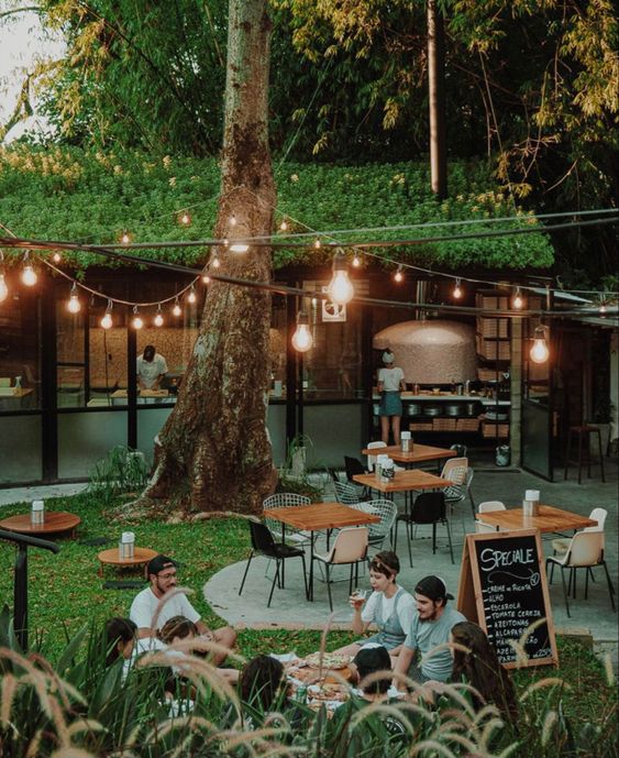 Kafe Outdoor Aesthetic