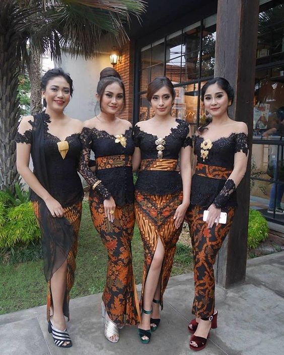 Inspirasi Kebaya untuk Memperingati Hari Kebaya Nasional