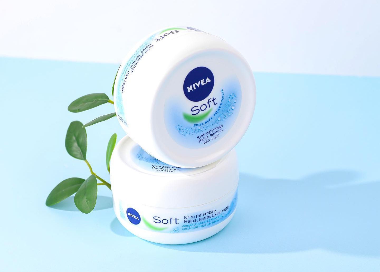 Pelembab di Indomaret - Nivea Soft Cream