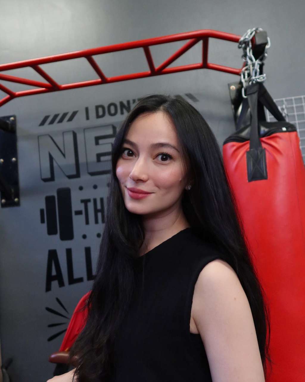 Nama Belakang Artis Asmirandah adalah