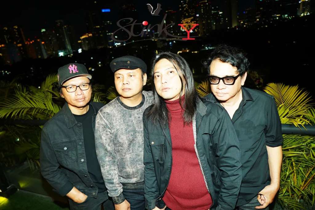 Lirik Lagu Cerita Tlah Berganti - Stinky Band