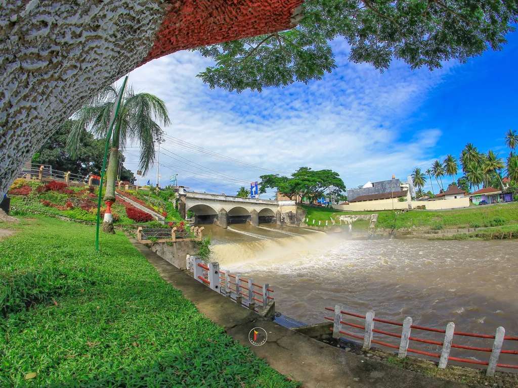 Tempat Wisata di Payakumbuh - jembatan Ratapan Ibu