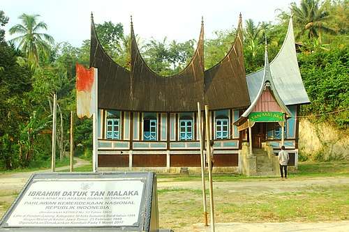 Tempat Wisata di Payakumbuh - Rumah Tan Malaka