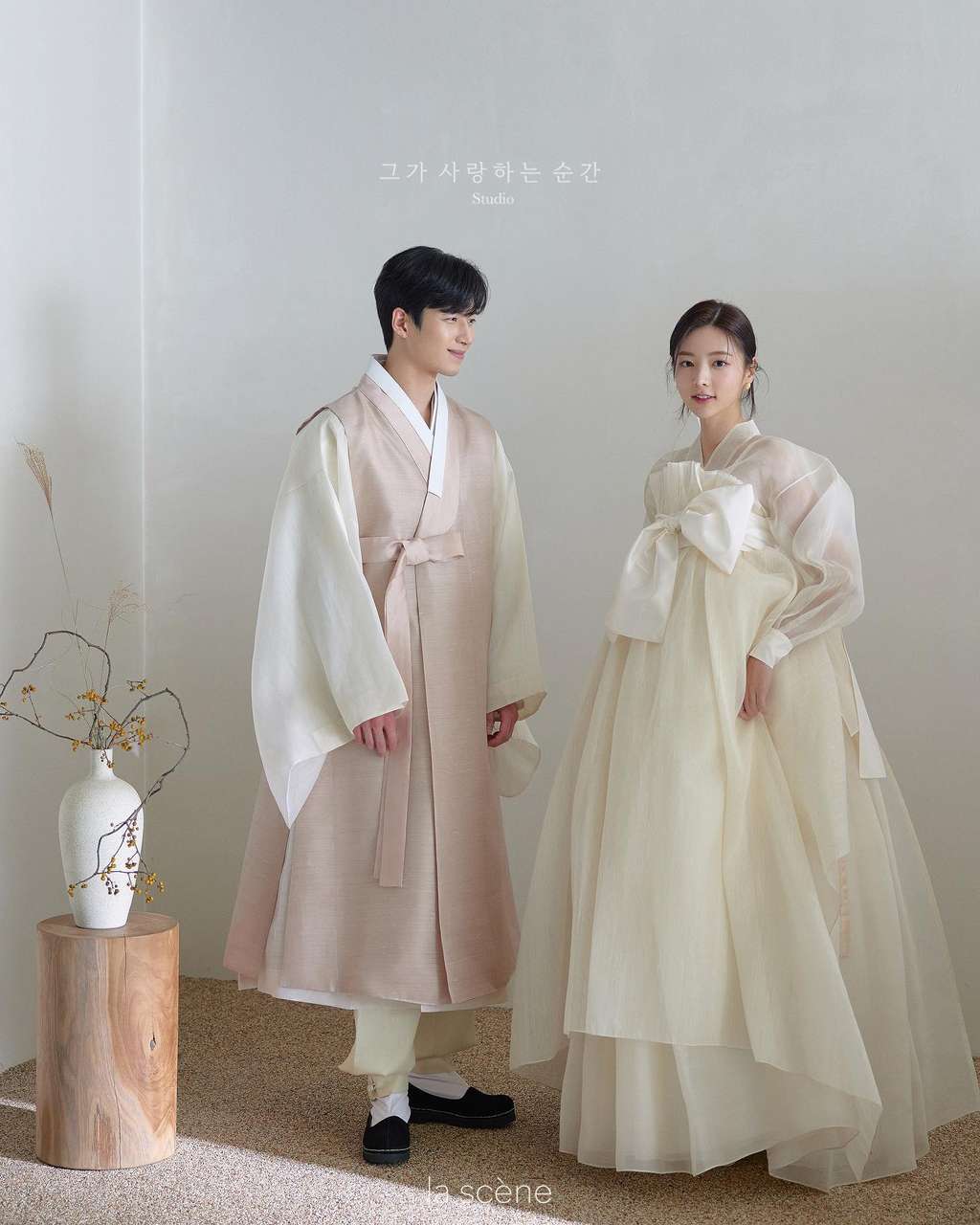 Prewedding ala Korea di Studio Mengenakan Hanbok