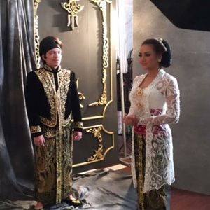 Akan Menikah, Atta Halilintar dan Aurel Hermansyah Dikabarkan Prewedding Kenakan Baju Adat Jawa
