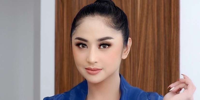 Dewi Perssik Diragukan Netizen Gara-Gara Lakukan Hal Ini di Kolam Sedalam 16 Meter