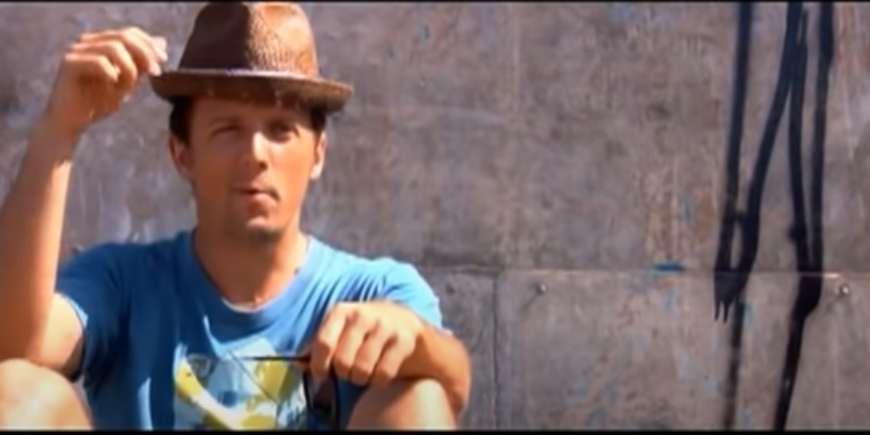 Lirik Lagu Jason Mraz - Feel Good Too | Diadona.id