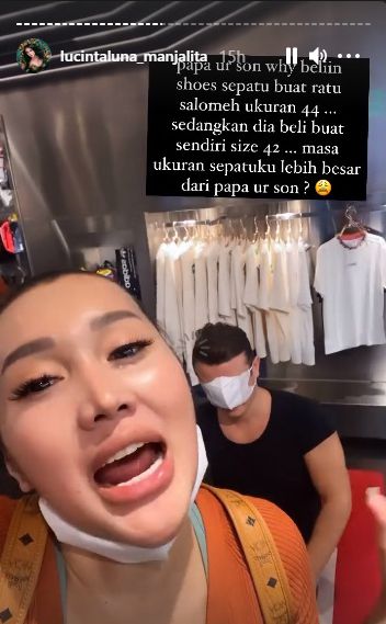 Dibeliin Sepatu Ukuran Pria Oleh Pacar Bulenya Lucinta Luna Marah