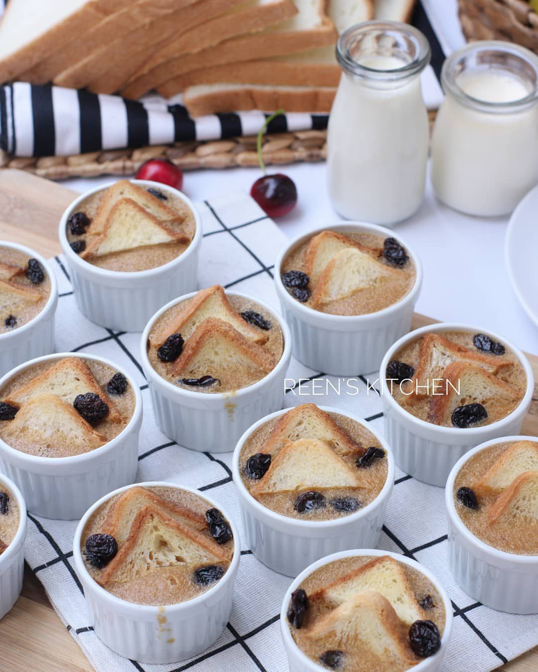 11 Resep Puding Roti Tawar Panggang dan Kukus, Dessert Lembut yang