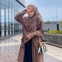 Outfit Hijab Syar’i yang Cocok Dipakai ke Kantor agar Tampil Modis dan Fashionable