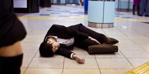 Karoshi : Mereka yang Bekerja sampai Mati