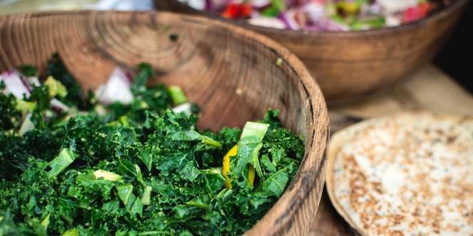 Resep Sehat Salad Kale Untuk Menurunkan Berat Badan