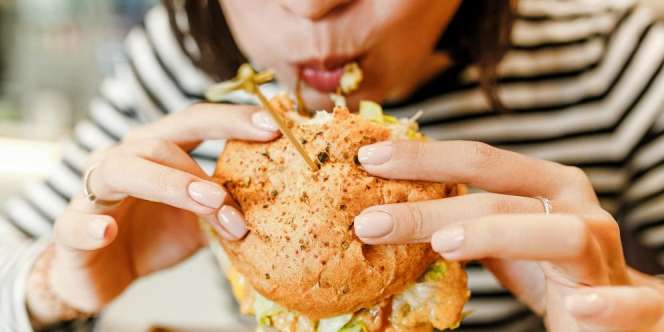 Sering Makan Fast Food, Mendekatkanmu Pada 4 Penyakit Ini