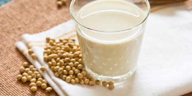 5 Cara Membuat Susu Kedelai Bubuk Rasa Buah yang Benar agar Tidak Langu