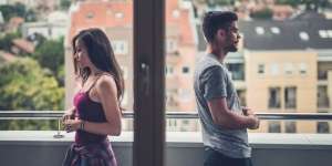 5 Zodiak yang Takut Mengalami Penolakan dan Rasa Sakit dalam Sebuah Hubungan