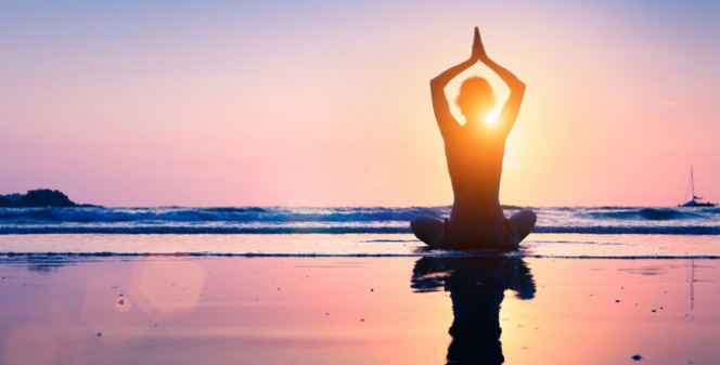 18 Manfaat Senam Yoga untuk Kesehatan, Diet, Serta Kecantikan Wanita dan Pria