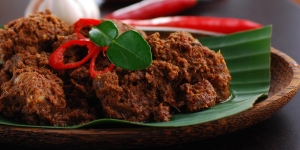 Cara Membuat Rendang Daging Sapi, Ayam, Jengkol dan Telur Khas Padang yang Kering dengan Sederhana