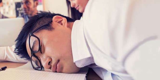 Sering Tertidur di Luar Kendali? Waspadai Gejala Narkolepsi