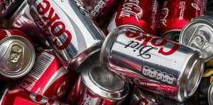 10 Fakta Mengejutkan tentang Minum Soda