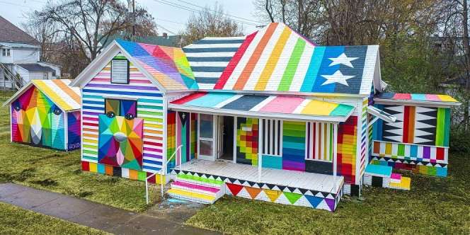 Rainbow Embassy, Rumah Warna-Warni yang Mencolok dari Rumah Lainnya