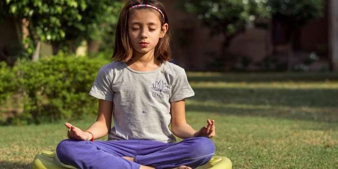 Yuk, Ajak si Kecil Ikut Berlatih Yoga