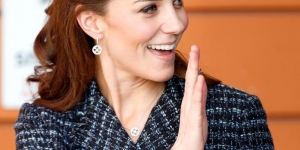 Kate Middleton Terpantau Tak Kenakan Cincin Tunangannya, Saat Berjunjung Ke Rumah Sakit Anak di Lond