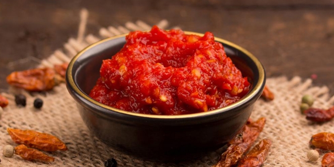 5 Resep Mudah Cara Membuat Sambal Terasi Goreng dan Mentah Enak dengan Tomat untuk Pecel Lele