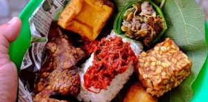 Sego Jamblang, Bekal Makanan Bagi Pekerja Paksa Zaman Belanda