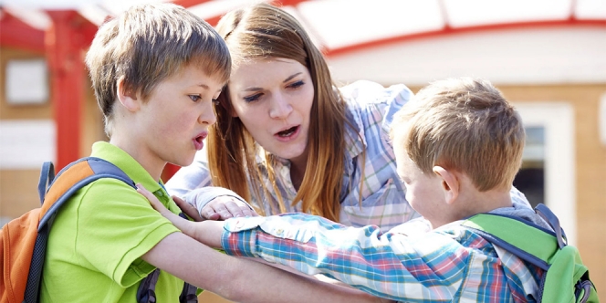 Apa yang Bisa Dilakukan Saat Anak Menjadi Pelaku Bully?