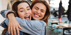 Yuk Peka, Ini 8 Tanda Kamu Sudah Menemukan Sahabat Sejati