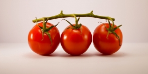 Cara Membuat Masker Tomat, Mentimun dan Jeruk Nipis untuk Wajah Berjerawat