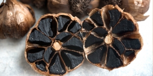 13 Manfaat Black Garlic Lanang untuk Kesehatan