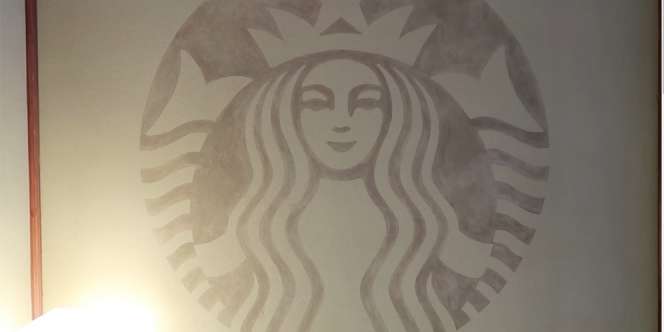 Kedai Starbucks Dengan Desain Rumah Tradisional, Ngopi Santuy!