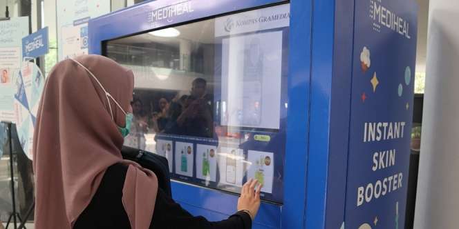 Gemes Banget Ada Sheet Mask Vending Machine di Kampus Ini, Bikin Ngiri!