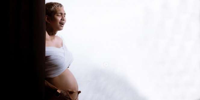 Ekspresi Kocak Seleb Tirukan Maternity Shoot Istrinya, Ada Baim Wong Sampai Young Lex!