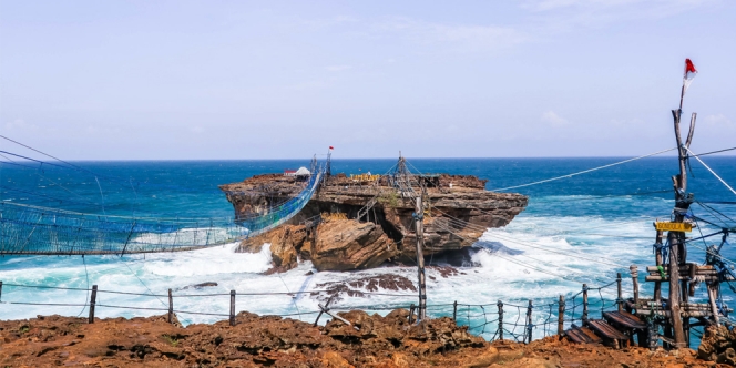 13 Tempat Wisata Pantai Jogja dan Sekitarnya yang Terbaik dan Terindah