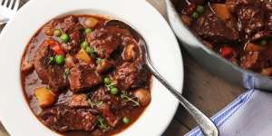 12 Aneka Masakan Daging Sapi yang Sederhana, Praktis, dan Mudah Dibuat