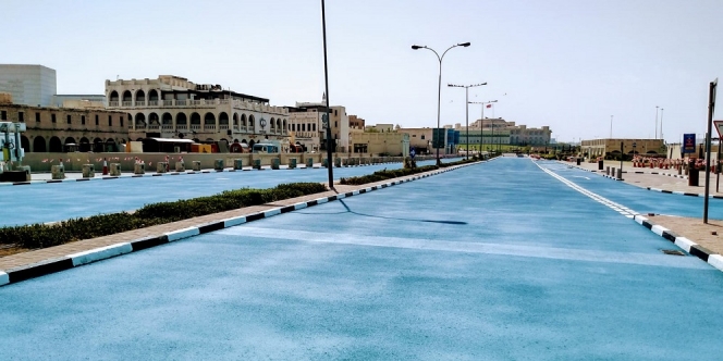 Beda Dari yang Lain, Qatar Mengecat Jalan Rayanya jadi Warna Biru, Biar Apa Sih?