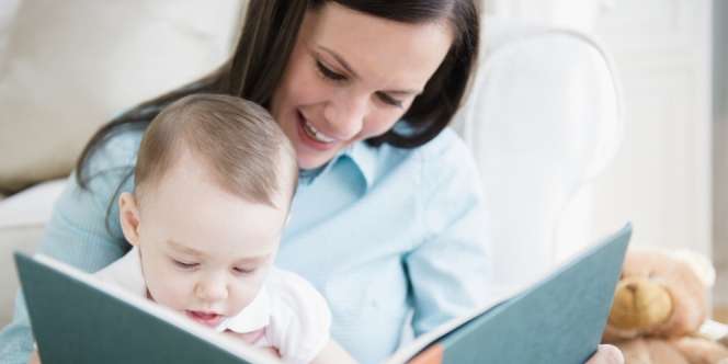 Bacakan Buku untuk Anak yang Masih Bayi, Memang Belum Paham tapi Bakal Berguna di Kemudian Hari