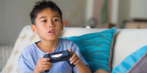 Gangguan Mental pada Anak Bisa Terlihat dari Kecanduan Main Games 