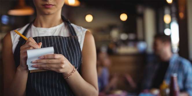 Plis deh! Jangan Lagi Ngelakuin Hal Menyebalkan ini Ketika Memesan Minuman di Kafe