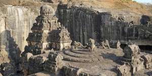 Unik, Candi Kailasa di India Ini Hanya Diukir dari Satu Batu Besar