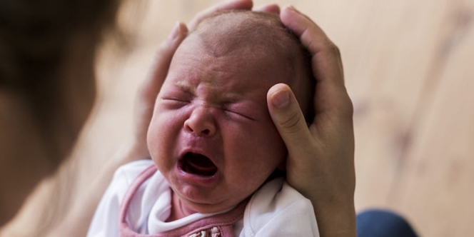 Walau Belum Lama Lahir, Bayi Ini Udah Harus Mengidap Virus Corona