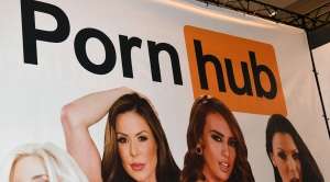 Pornhub Gratiskan Konten Premium Kepada Warga Italia Selama Lockdown, Nggak Jadi Gabut Dong