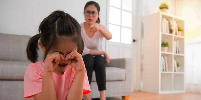 Padahal Darah Daging Sendiri, Tapi Ada Ibu yang Nggak Sesayang Itu sama Anaknya